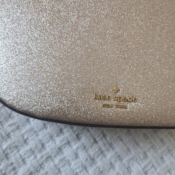 Kate Spade Gold Crossbody Bag with Minimalist Design - Picture 7 of 8